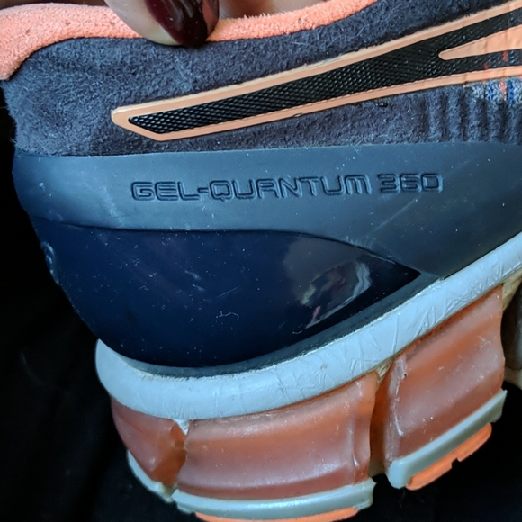 Coral and charcoal asics gel quantum 360 - Picture 5 of 6